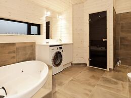5 Star Holiday Home in Hals
