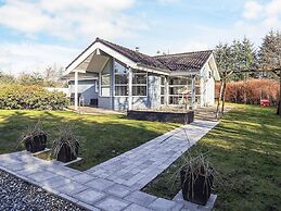 6 Person Holiday Home in Hals-by Traum