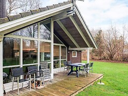 6 Person Holiday Home in Hojby-by Traum