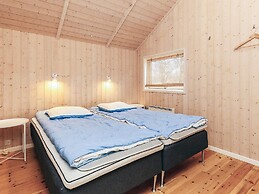 6 Person Holiday Home in Hojby-by Traum