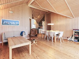 6 Person Holiday Home in Hojby-by Traum