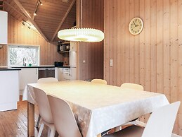 6 Person Holiday Home in Hojby-by Traum