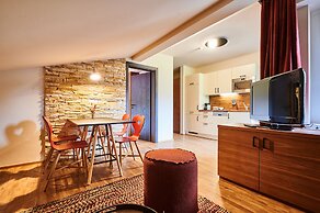 EVI APARTMENTS via we rent