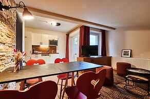 EVI APARTMENTS via we rent