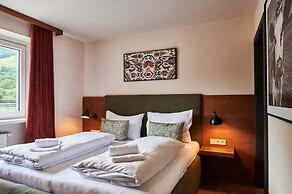 EVI APARTMENTS via we rent
