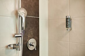 EVI APARTMENTS via we rent