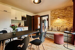 EVI APARTMENTS via we rent