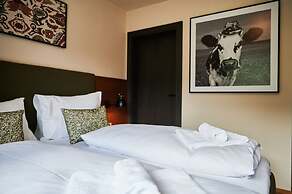 EVI APARTMENTS via we rent