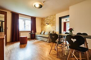 EVI APARTMENTS via we rent