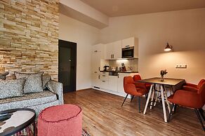 EVI APARTMENTS via we rent