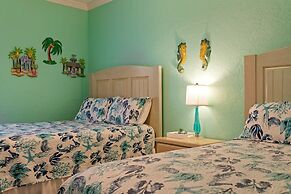 Daze In The Sun 3 Bedroom Home by RedAwning