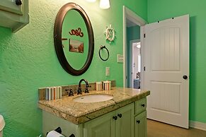 Daze In The Sun 3 Bedroom Home by RedAwning