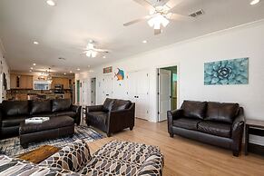 Daze In The Sun 3 Bedroom Home by RedAwning