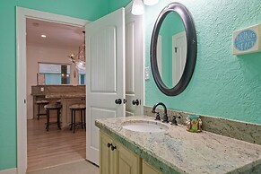 Daze In The Sun 3 Bedroom Home by RedAwning