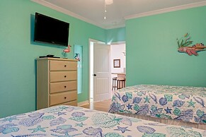 Daze In The Sun 3 Bedroom Home by RedAwning