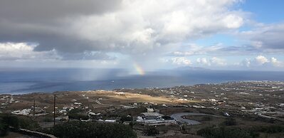 Phaos Santorini Suites