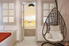 Phaos Santorini Suites
