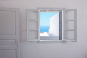 Phaos Santorini Suites