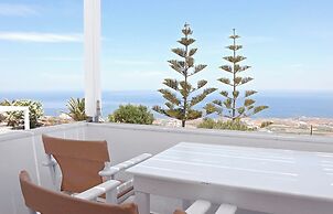 Phaos Santorini Suites