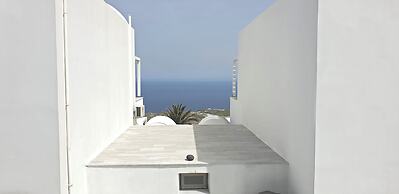 Phaos Santorini Suites