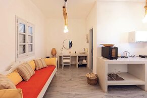 Phaos Santorini Suites