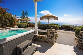 Phaos Santorini Suites