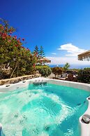 Phaos Santorini Suites