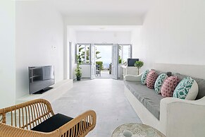 Phaos Santorini Suites