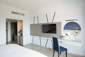 Centara Life Cha-Am Beach Resort Hua Hin