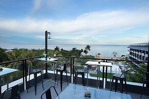 Centara Life Cha-Am Beach Resort Hua Hin