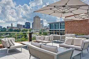 Hampton Inn & Suites Nashville Downtown Capitol View