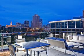 Hampton Inn & Suites Nashville Downtown Capitol View
