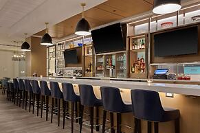 Hilton Garden Inn Boston Brookline, MA