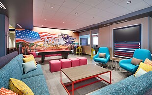 Tru By Hilton Clearfield Hill Air Force Base, UT