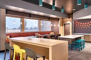 Tru By Hilton Clearfield Hill Air Force Base, UT