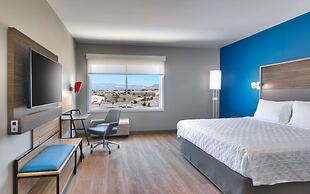 Tru By Hilton Clearfield Hill Air Force Base, UT