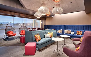 Tru By Hilton Clearfield Hill Air Force Base, UT