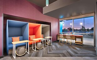 Tru By Hilton Clearfield Hill Air Force Base, UT