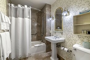 The Harraseeket Inn & Event House