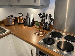 Tailor That Property - Chelsea House