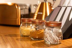 Tailor That Property - Chelsea House