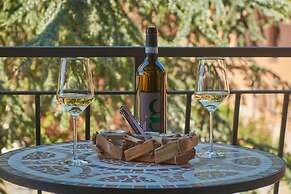 Giarvino Guest House