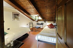 Giarvino Guest House
