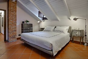 Giarvino Guest House
