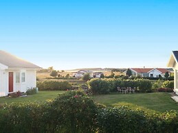 8 Person Holiday Home in Tvaaker-by Traum