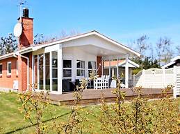 6 Person Holiday Home in Ulfborg