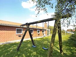 6 Person Holiday Home in Ulfborg