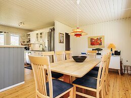 Cozy Holiday Home in Graested near Sea