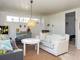 6 Person Holiday Home in Ulfborg-by Traum