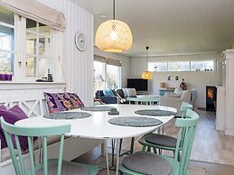 6 Person Holiday Home in Ulfborg-by Traum